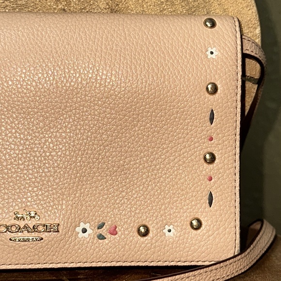 *RARE* COACH Tooled Leather Floral Foldover Crossbody/Clutch - Picture 5 of 16